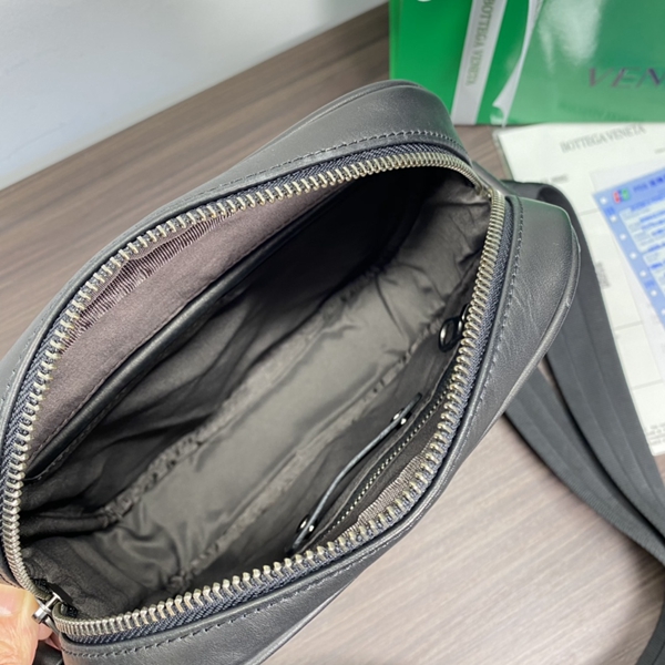 ボッテガヴェネタバッグ着用イメージ